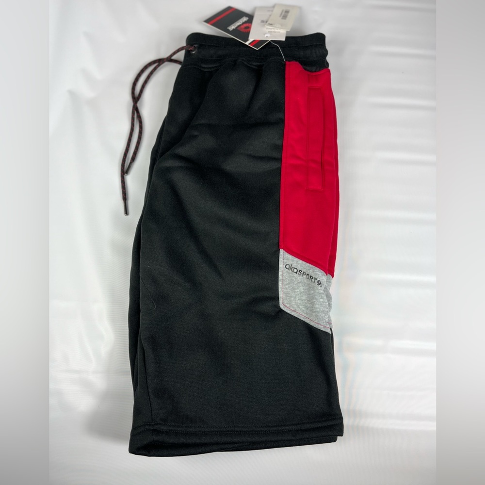 NWT Men’s Akademiks fleece activewear shorts Size:XL